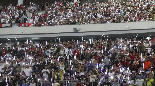 火爆🔥2025苏超8轮48场观赛人群  总数已冲破  110万，场均2.3万人观战