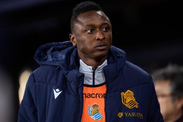 记者:瓦伦西亚寻求引进前场球员,与皇家社会商谈再次租借萨迪克 记者:瓦伦西亚寻求引进前场球员,与皇家社会商谈再次租借萨迪克