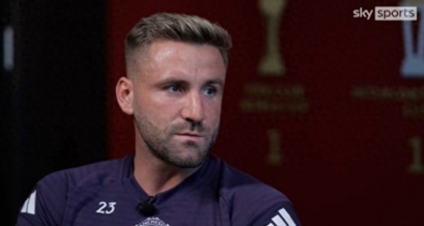 卢克-肖: 库尼亚融入得非常好 阿莫林引进了渴望获胜  的优秀球员